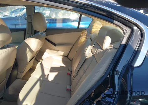 2010 Nissan Altima 2.5 S z USA, uszkodzony, nr VIN 1N4AL2AP7AN435112